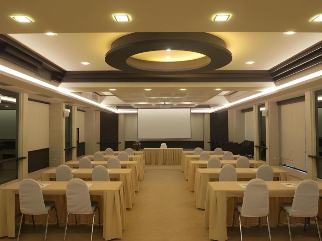 โรงแรมริเวอร์แคว วิลเลจ  บ้านแก่งระเบิด ภายนอก รูปภาพ